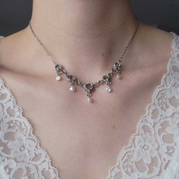 White freshwater pearl princess chandelier necklace ✦ Gothic coquette medieval - Picture 7 of 8